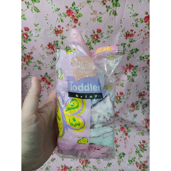 1999 Hanes Toddler Briefs Size 2T/3T - Picture 1 of 4